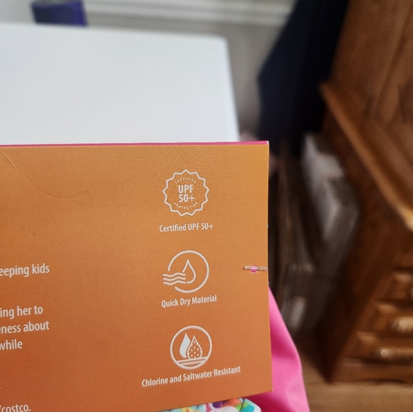 Toddler Girls Bathing suit 50 SPF - Picture 9 of 9